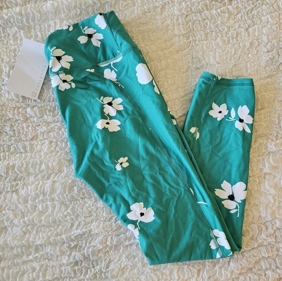 Fabletics Lisette 7/8 High Waisted Capri Teal small - Picture 4 of 9